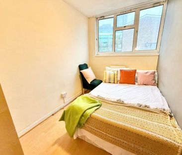 Room in a Shared House, Llandovery House, E14 - Photo 3