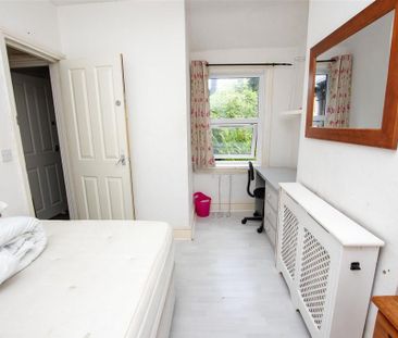 4 bedroom house to rent - Photo 2