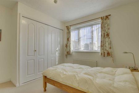 3 bedroom detached house to rent - Photo 4