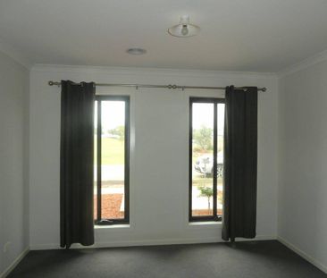 MODERN HOME IN SHANNON WATERS - Photo 2