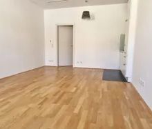 Gepflegte 1-Zimmer-Wohnung mit Einbauküche und Klimaanlage nahe Ren... - Photo 3