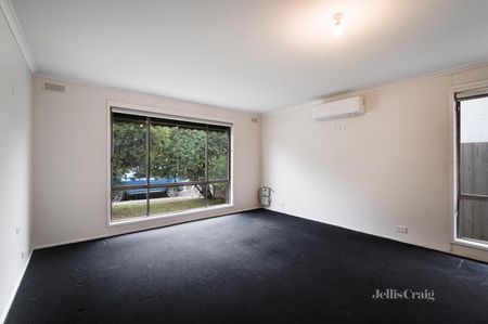 10 Cowan Street, Lake Wendouree - Photo 5