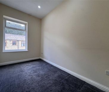 3 bedroom end of terrace house to rent - Photo 3