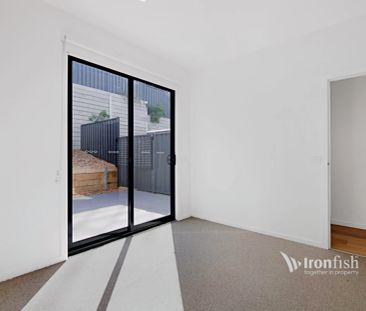 3 Bed, 2 Bath - Photo 5