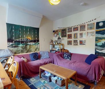 4 bedroom terraced house to rent - Photo 2