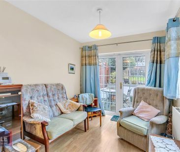 4 bedroom semi-detached house to rent - Photo 2