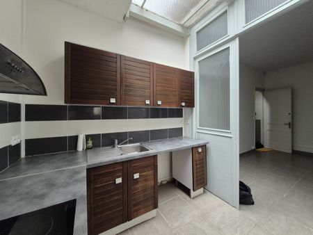 Location Appartement 2 pièces 45m² LILLE 59260 - Photo 2