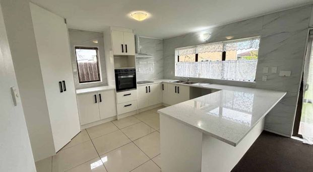 Papatoetoe, 3 bedrooms - Photo 1