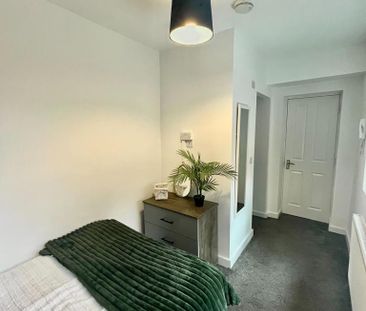 4 bedroom house share to rent - Photo 1