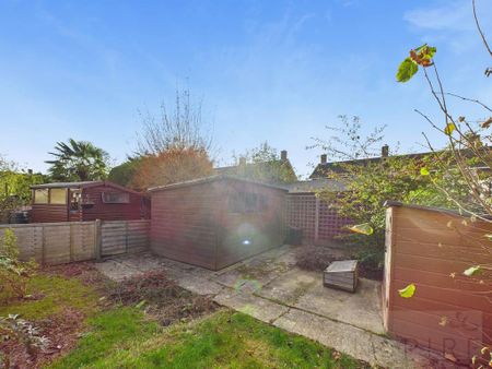 3 bedroom terraced house to rent - Photo 4