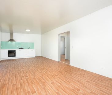 28B Farmer Way, Parmelia, WA 6167 - Photo 1