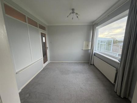 2 bedroom detached bungalow to rent - Photo 5