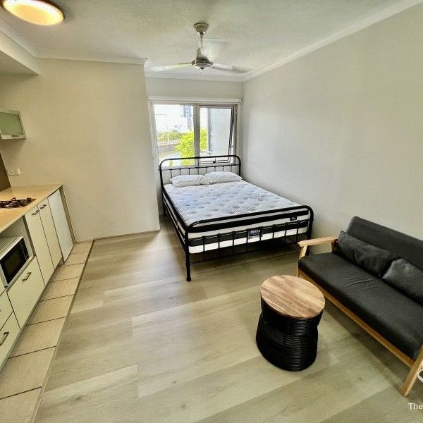STUDIO IN PRIME BRISBANE CITY LOCATION FOR RENT! - Photo 1