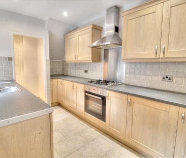2 bedroom flat to rent - Photo 6