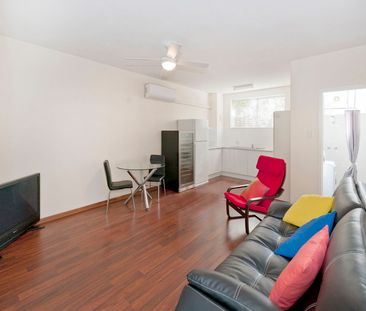 Unit 6/88 Sussex Street - Photo 1