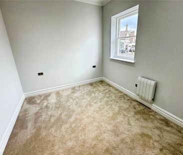 Station Road, Harlow, Essex - Photo 1