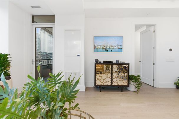 For Lease - 455 Wellington Street Unit# 702, Toronto, Ontario - Photo 1