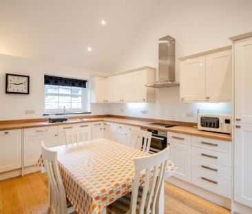 2 bedroom detached house to rent - Photo 4