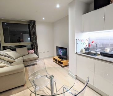 Studio Flat, Starboard Way, E16 - Photo 6