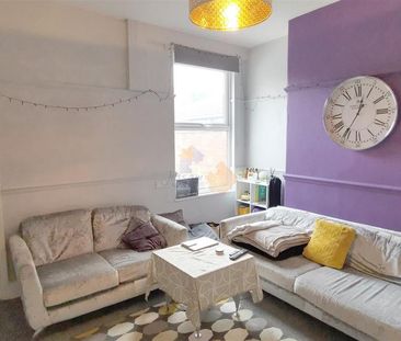 4 bedroom terraced house to rent - Photo 1