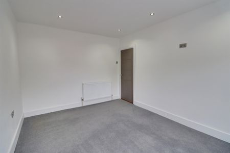 London Road, Purbrook, Waterlooville - Photo 5