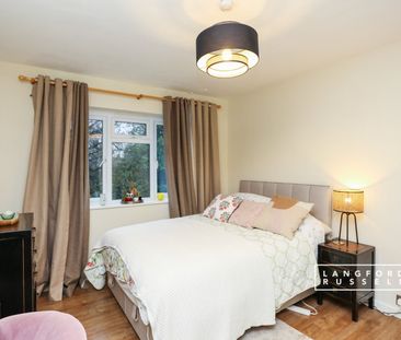 Flat to rent - Southend Road, Beckenham, BR3 - Photo 4