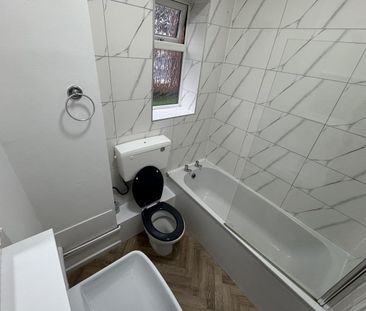 Flat 8 Chartwell Grange, Halesowen Road, Cradley Heath - Photo 6