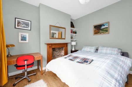 3 bedroom terraced house to rent - Photo 3