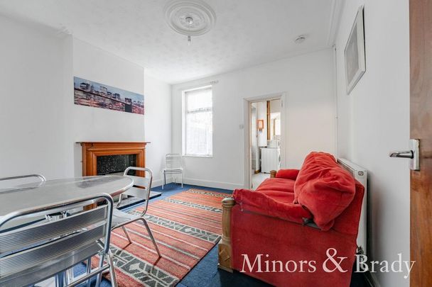 4 bedroom terraced house to rent - Photo 1