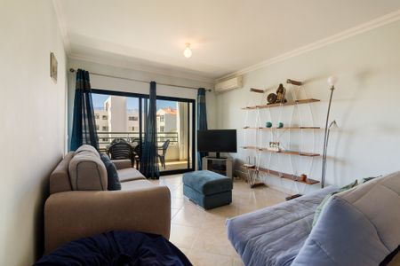 Apartamento T2 para arrendamento anual em Quarteira, Algarve - Photo 4