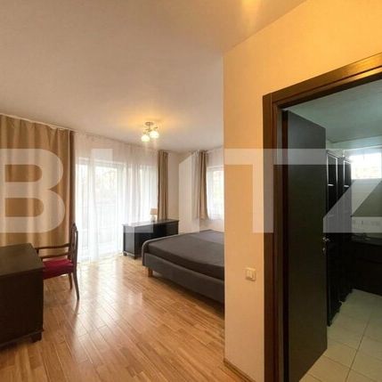 Apartament 4 camere, 135 mp, 2 bai, parcare, Complex Semiluna Plopillor - Photo 1