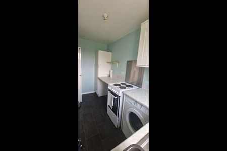 1 Bed Flat, Redrup House, SE14 - Photo 2