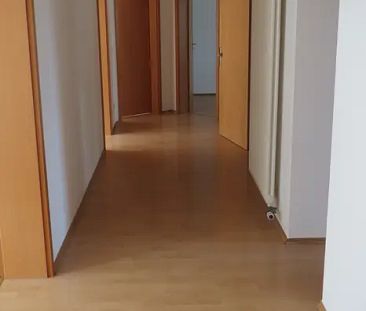 herrlich geschnittene Komf. 4- Zi. Wohnung mit SÜDBALKON - Foto 5