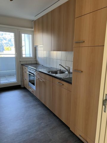 4 1/2 Zimmer Attika Wohnung im Zentrum von Goldau - Foto 3
