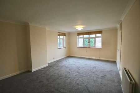 Cervantes Court, Northwood, HA6 - Photo 4