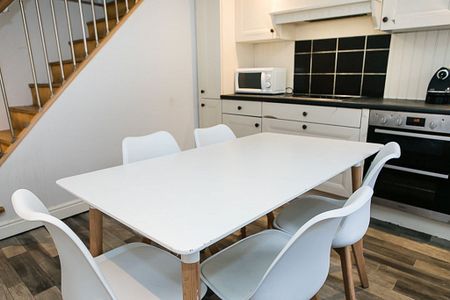 Welton Place, Hyde Park, Leeds - Photo 3