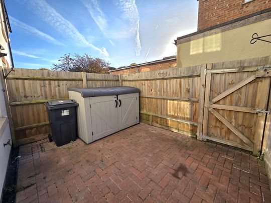Henry Street, Gosport - Photo 1
