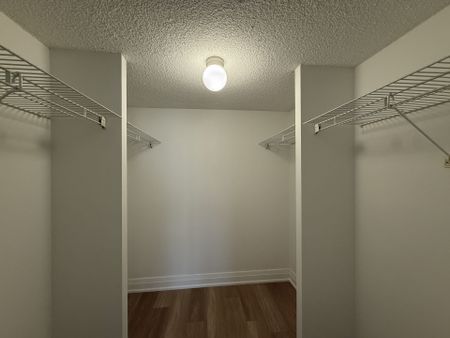 For Lease - 5 Kenneth Avenue Unit# 201, Toronto, Ontario - Photo 4