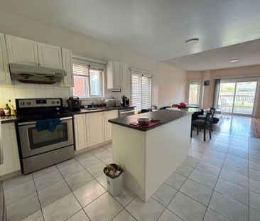 For Lease - 42 Cedarhurst Drive Unit# Main, Richmond Hill, Ontario - Photo 2