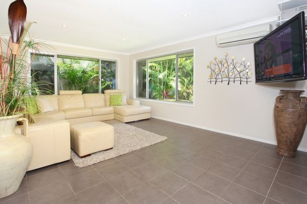 168 Ron Penhaligon Way, Robina - Photo 1