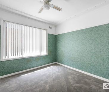 Lakefront Living with Stunning Views - Photo 4