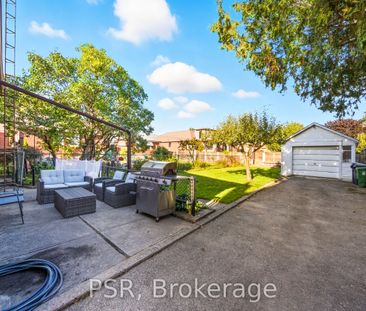 25 Knight Street #Lower - Photo 4