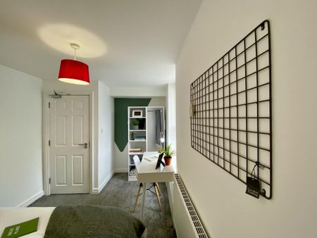 1 bedroom in a house share to rent - Photo 3