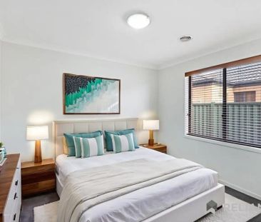 “Modern 4-Bedroom Family Home in a Peaceful Location!!” - Photo 2