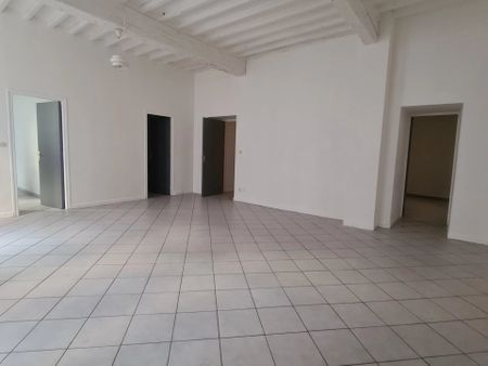 Location Appartement 4 pièces 93 m2 à Lodève - Photo 2