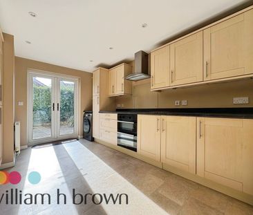 Lie Field Close, Braintree - Photo 1