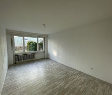 Helle 4 Zimmer-Wohnung mit Balkon - Photo 1