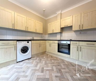 Town Pier, Gravesend - Photo 4