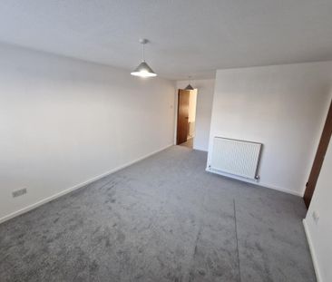 1 bedroom ground floor flat to rent - Photo 1