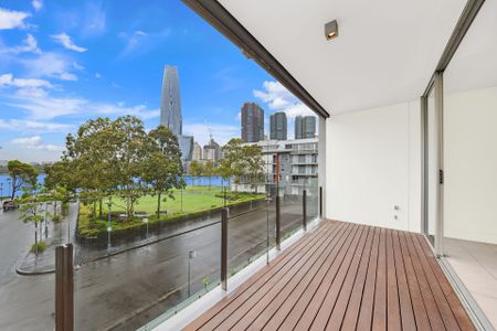 132/3 Darling Island Road, Pyrmont - Photo 2